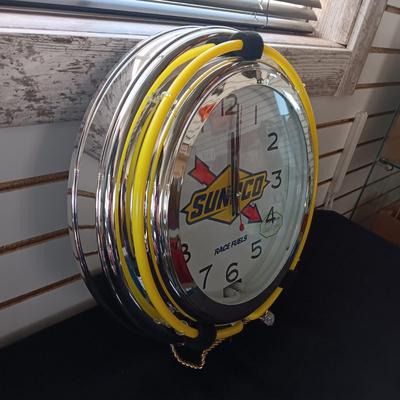 SUNOCO LIGHTED BATTERY OPERATED WALL CLOCK