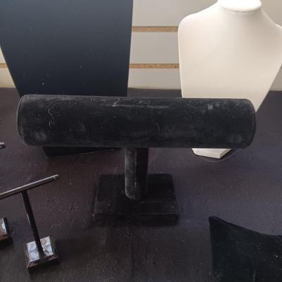 JEWELRY PROPS