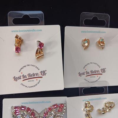 CLIP ON EARRINGS AND BROOCHES (3)