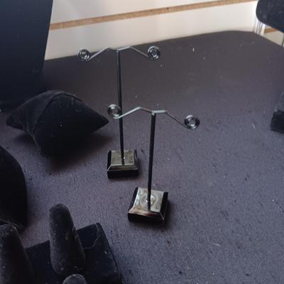 JEWELRY PROPS