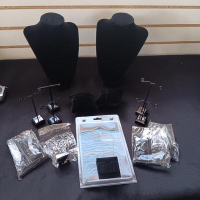 THE LAST LOT OF JEWELRY PROPS