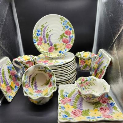 Handpainted Jardine Tabletops Gallery