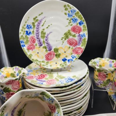 Handpainted Jardine Tabletops Gallery