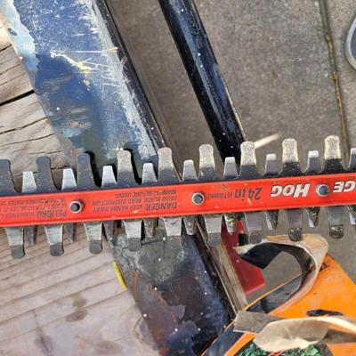 17" and 24" hedge trimmers