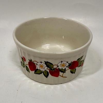Pair of Vintage Sheffield Strawberries N Cream Souffle Baking Dishes Ramekins Japan