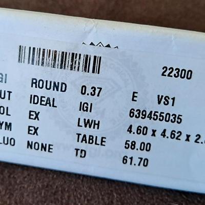 Lab grown Diamond IGI certified loose Diamond hpht Round cut 0.37ct* E color VS1 with Appraisal