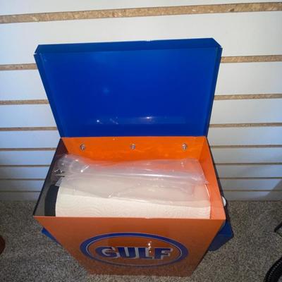 GULF HAND TOWEL DISPENSER