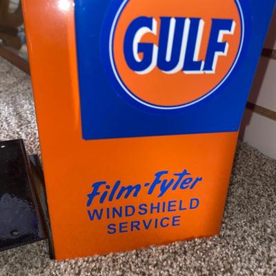 GULF HAND TOWEL DISPENSER