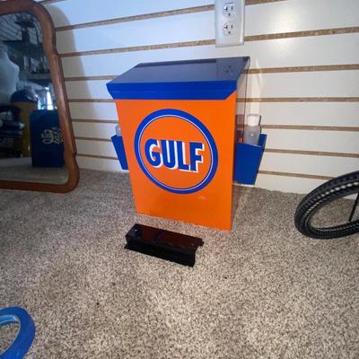 GULF HAND TOWEL DISPENSER