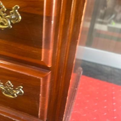 BROYHILL 4 DRAWER CHEST
