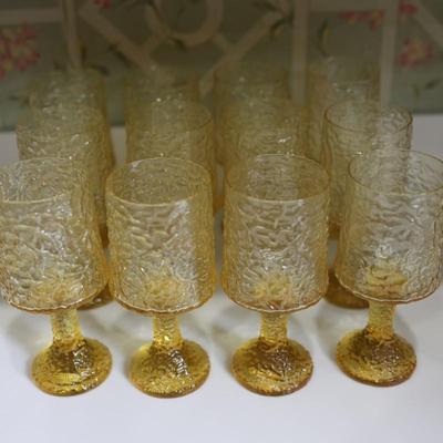 Vintage Mid Century Brutalist Yellow Crinkle Glass/Crystal