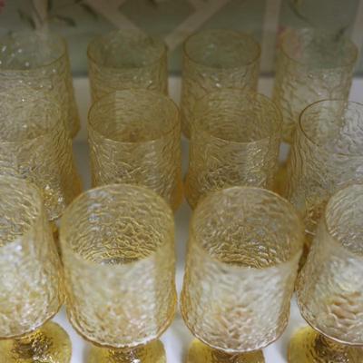 Vintage Mid Century Brutalist Yellow Crinkle Glass/Crystal