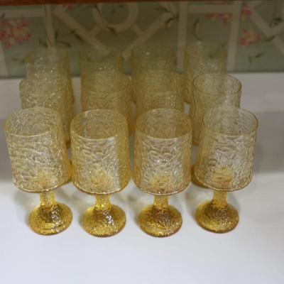 Vintage Mid Century Brutalist Yellow Crinkle Glass/Crystal