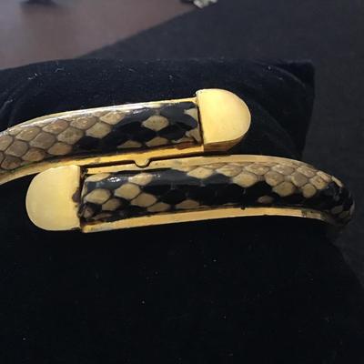 1970 Hinged Clic- Clac nub Divot Snakes Skin Bypass Bracelet