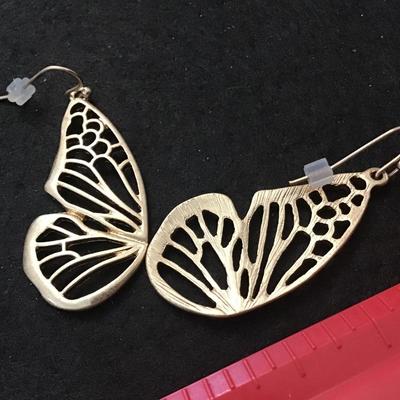 New Antique Gold Tone Butterfly Earrings