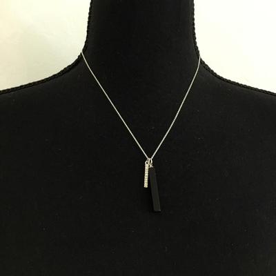 Silver toned LA CN rhinestone Black agate dainty necklace