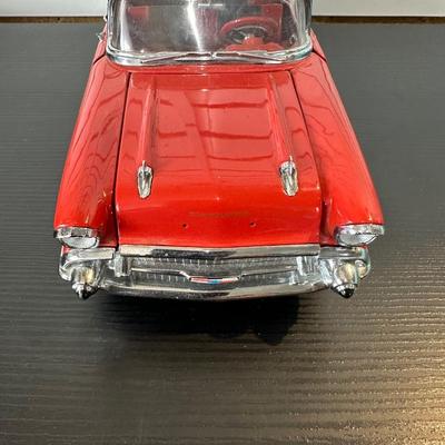 DIE-CAST '57 CHEVROLET MODEL CAR
