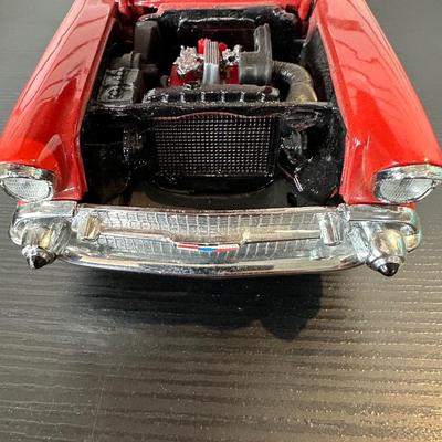 DIE-CAST '57 CHEVROLET MODEL CAR
