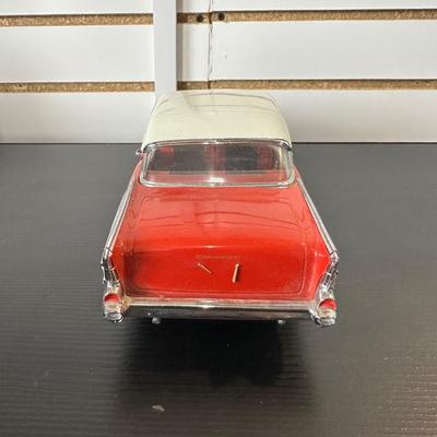 DIE-CAST '57 CHEVROLET MODEL CAR