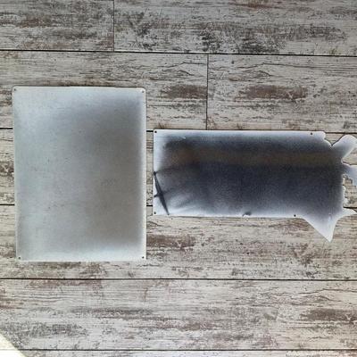 2 METAL/TIN SIGNS (1)