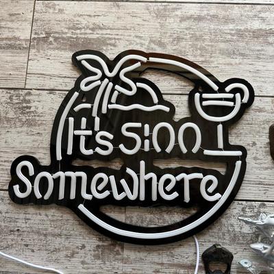 NEON LOOK LIGHTED SIGN PLUS IRON DECOR (5)