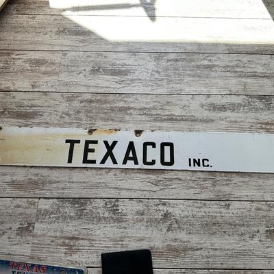 METAL SIGN, LICENSE PLATES AND AUTO INSURANCE/REGISTRATION HOLDER