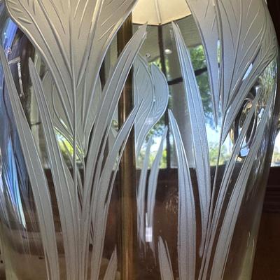 Glass Lamp with Frosted Tulips Table Lamp