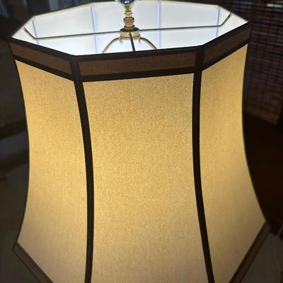 Glass Lamp with Frosted Tulips Table Lamp