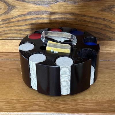 POKER CHIPS & CARDS IN A REVOLVING HOLDER