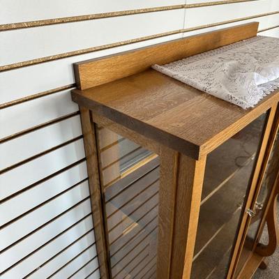 ANTIQUE DISPLAY/CURIO CABINET