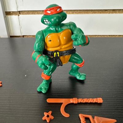 TMNT "DONATELLO" & MICHELANGELO" ACTION FIGURES