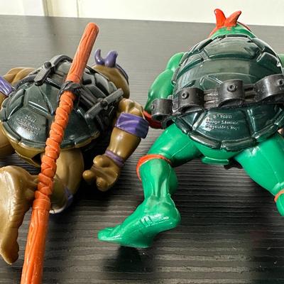 TMNT "DONATELLO" & MICHELANGELO" ACTION FIGURES