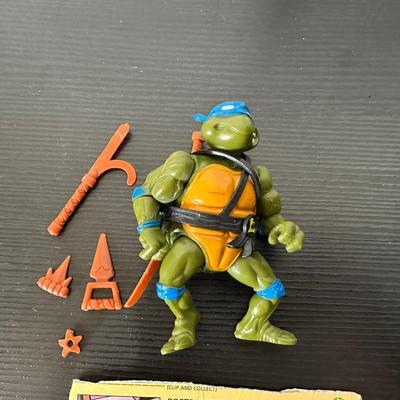 TMNT "LEONARDO" & "MUTATION SPLINTER" ACTION FIGURES