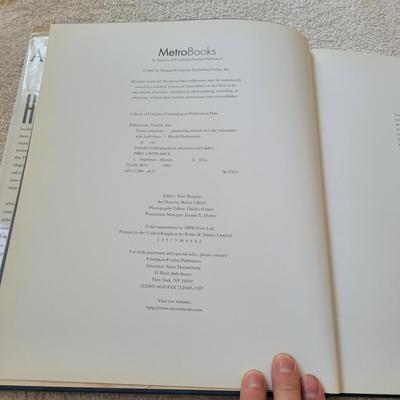 Aviation Art and Books (LR-EL)
