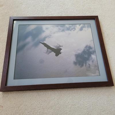 Aviation Art and Books (LR-EL)