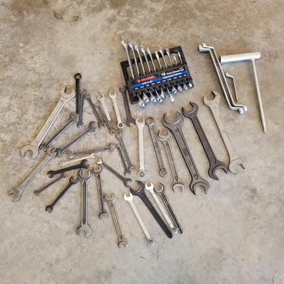 Lot of Wrenches (G-EL)