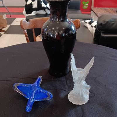 BLACK GLASS VASE, STARFISH AND ANGEL CANDLE HOLDER