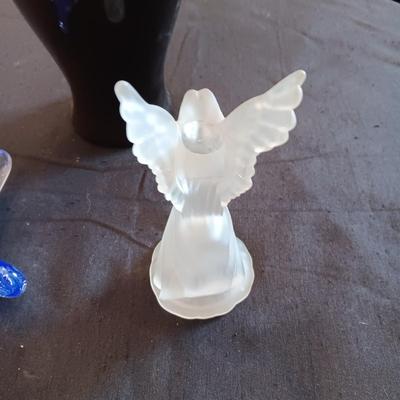 BLACK GLASS VASE, STARFISH AND ANGEL CANDLE HOLDER