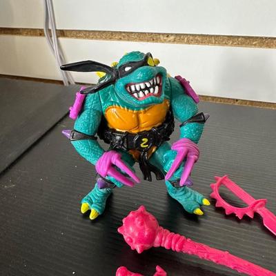 VINTAGE NINJA TURTLE ACTION FIGURES