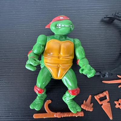 VINTAGE NINJA TURTLE ACTION FIGURES