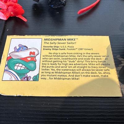 NINJA TURTLE ACTION FIGURES