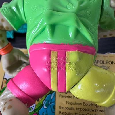 NINJA TURTLE ACTION FIGURES