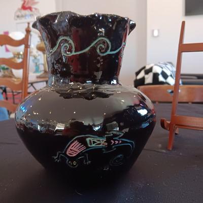 CLAY VASE WITH HAND PAINTED GECKOS AND HAND PAINTED FIGURE ON WALL HANGING