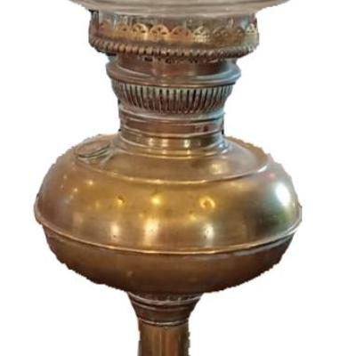 ANTIQUE BRASS OIL LAMP CONVERTED TO ELECTRIC