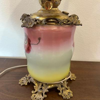 BEAUTIFUL HAND PAINTED PARLOR LAMP