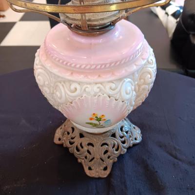 EXTRA GLASS GLOBES AND PARTIAL LAMP