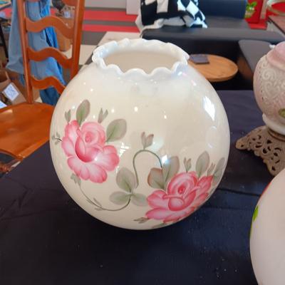 EXTRA GLASS GLOBES AND PARTIAL LAMP