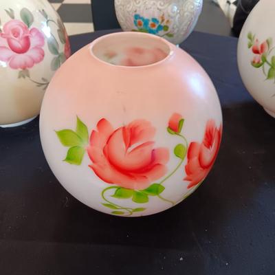 EXTRA GLASS GLOBES AND PARTIAL LAMP