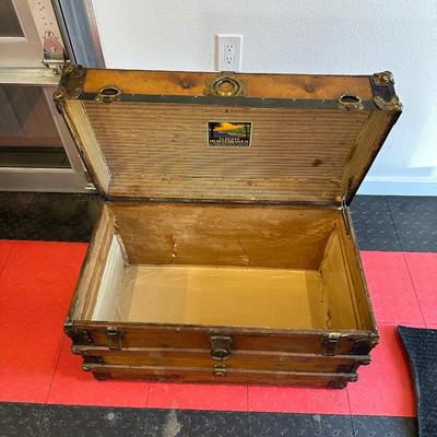 ANTIQUE WOODEN TRUNK