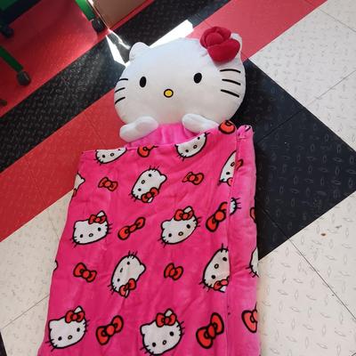 SUPER SOFT HELLO KITTY SLEEPING BAG W/PILLOW